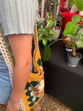 Load image into Gallery viewer, Falling Leaves Market Bag