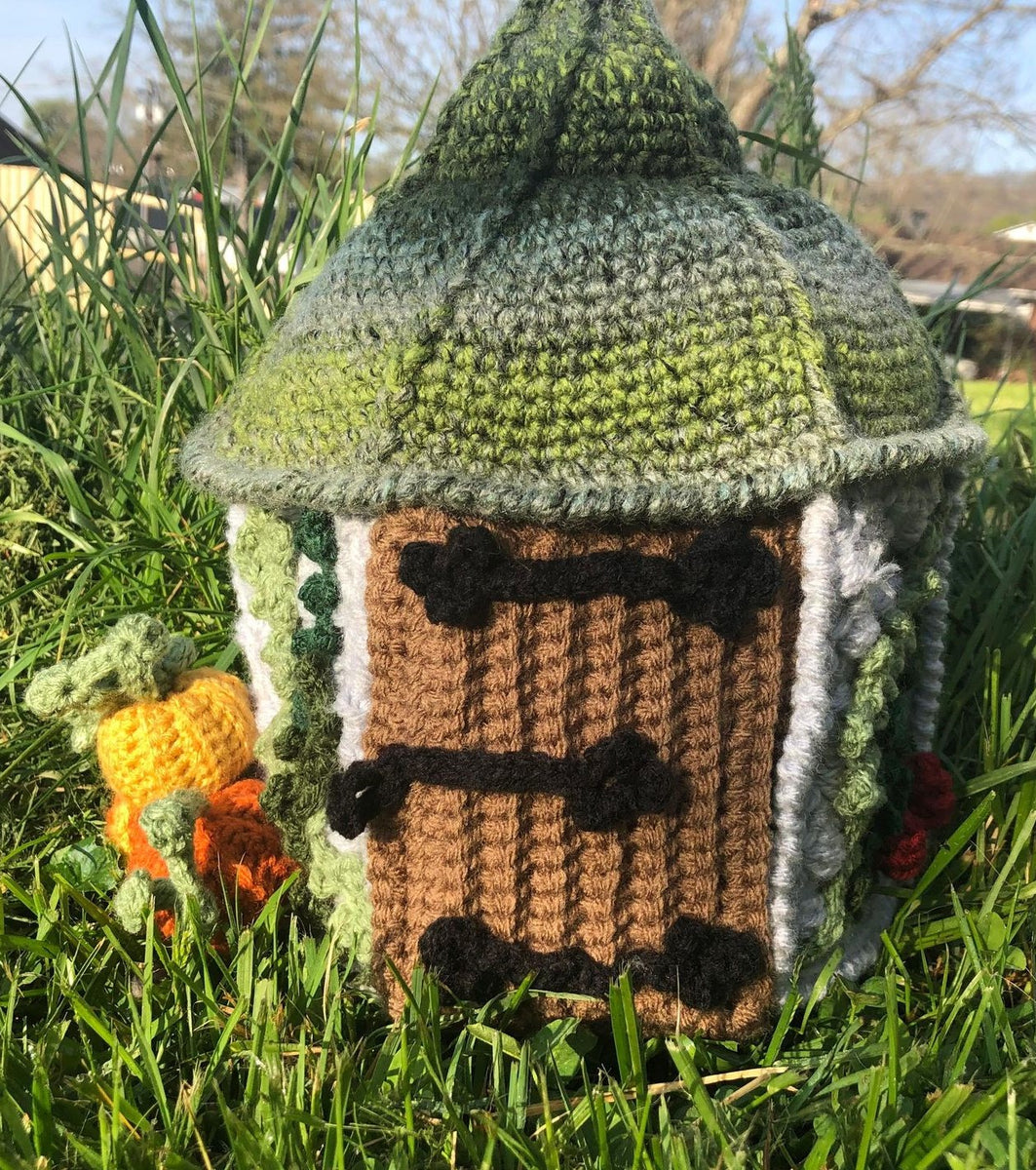 Pattern Hut Groundkeeper's Hut Crochet Pattern- Toy Bag – Bizzy Crochet and Design